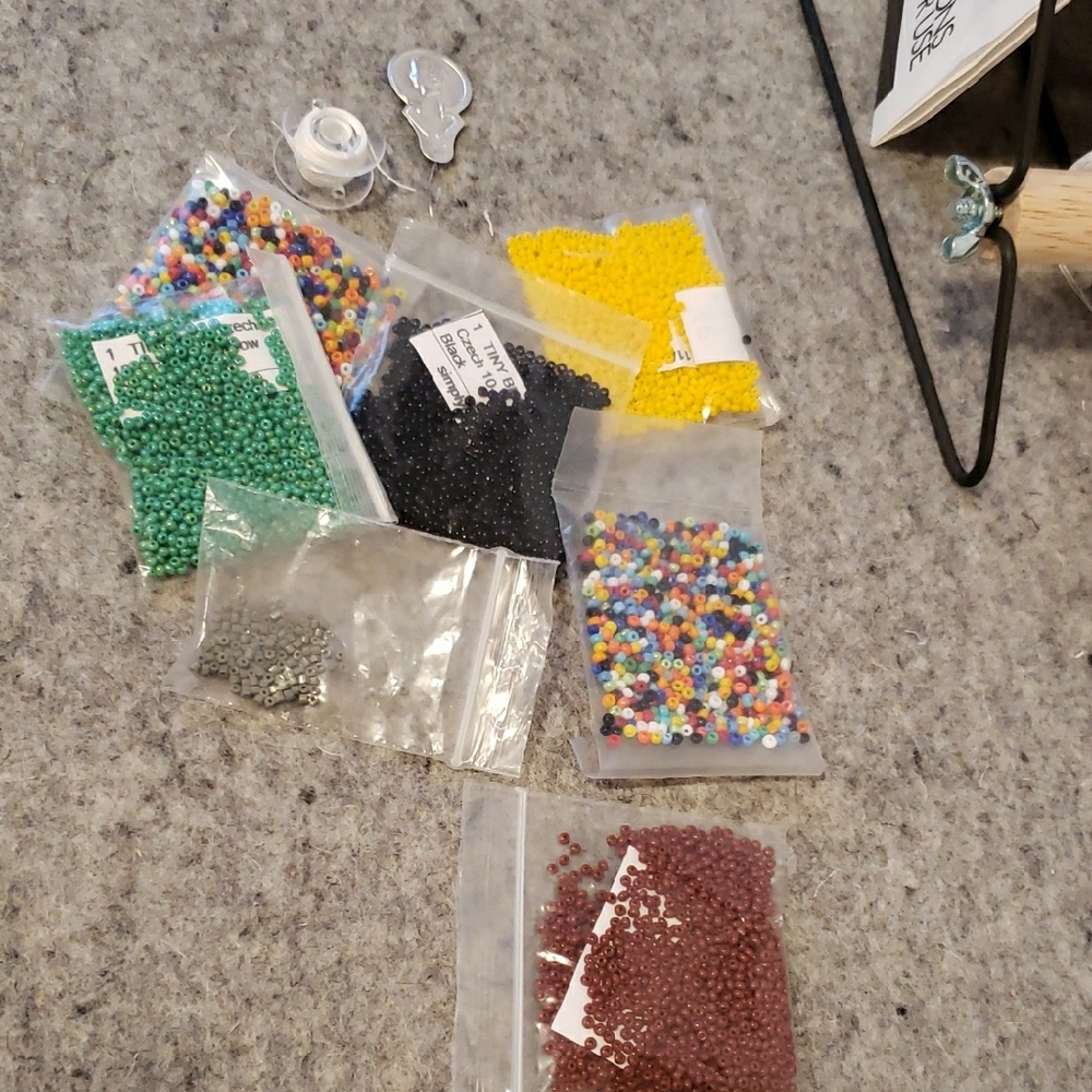 Bead Loom Starter Kit - Picture 6 of 6